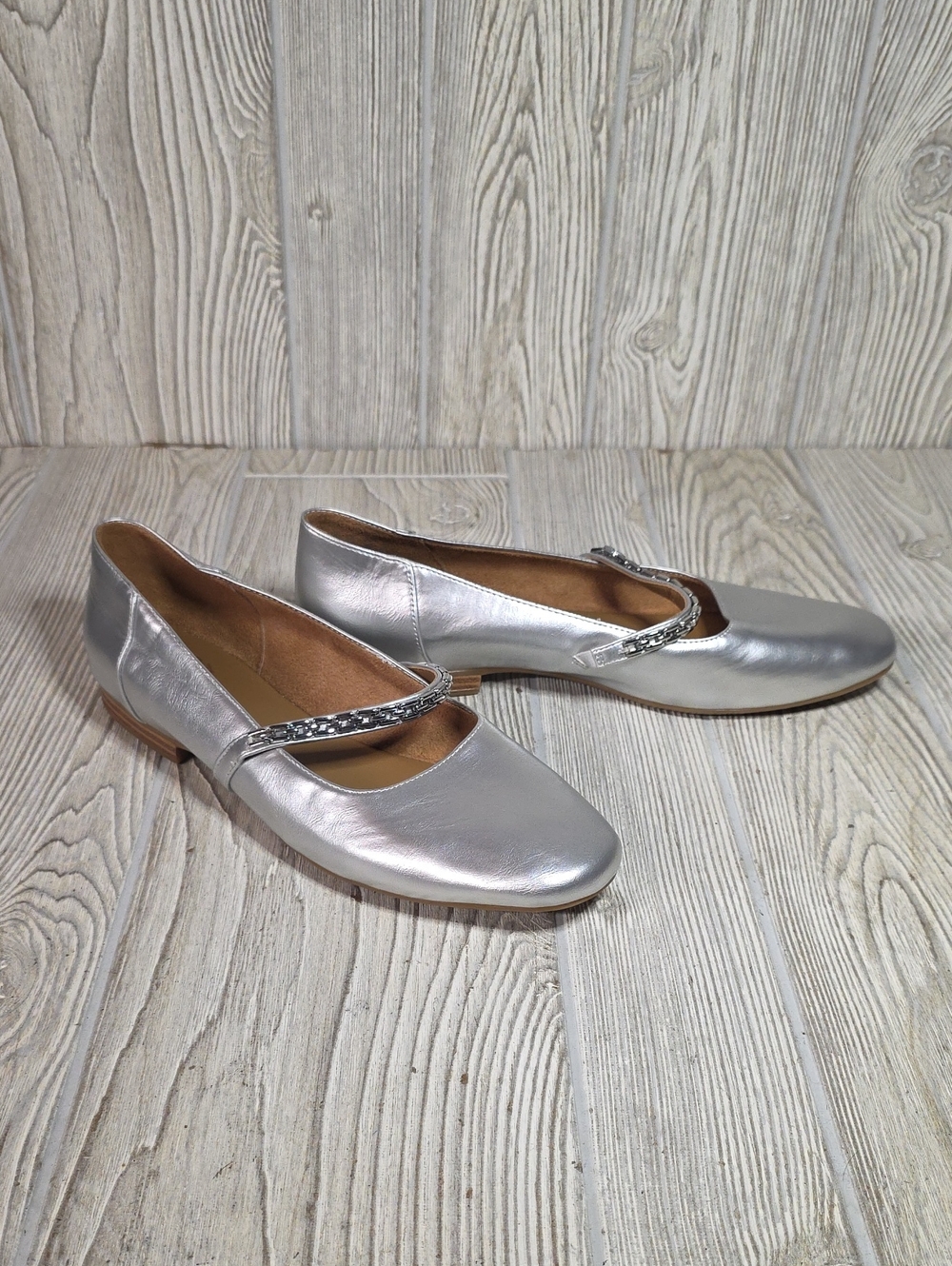 Natturalizer Kelly Chain Metallic Silver Mary Jane Flats Womens Size 9